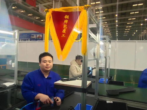 長(zhǎng)沙制造部裝配車(chē)間包覆技能標(biāo)兵評(píng)比活動(dòng)與新材料技術(shù)推廣服務(wù)